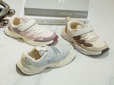 Удобные детские туфли для счастливых шагов